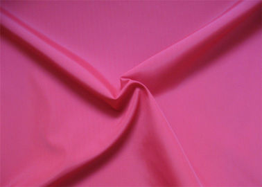 China Poliéster cor-de-rosa e vermelho tela tecida/tela poli do Pongee para a roupa fornecedor